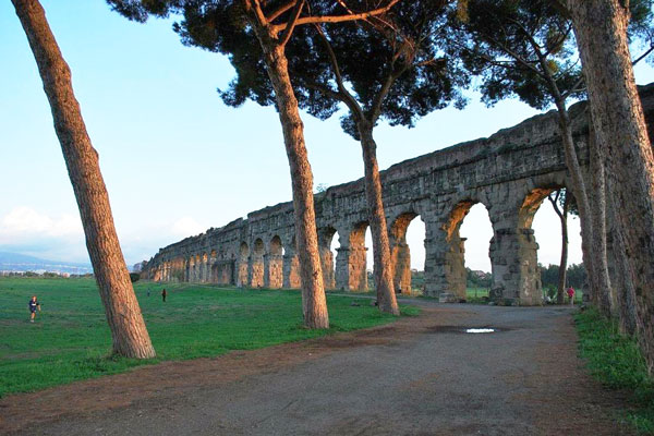 Aqueducts-roman.jpg